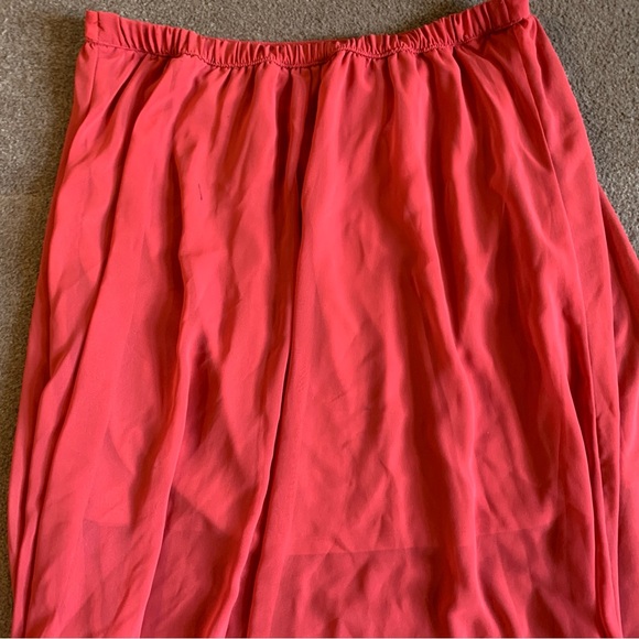 LC Floaty High-Low Skirt - Picture 8 of 10